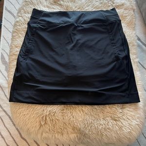 Black Athleta Skirt Built in Shorts Size 6